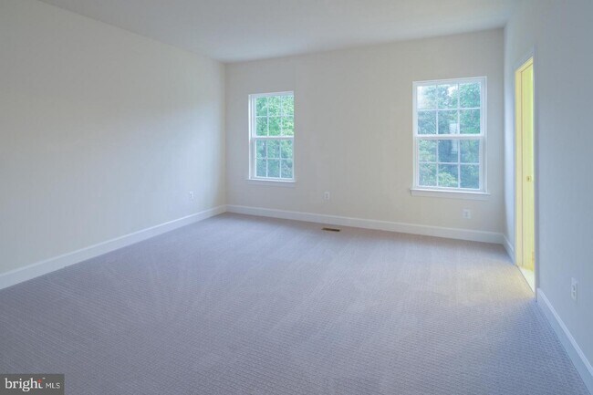 Foto del edificio - 10587 Hinton Way