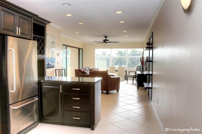 Building Photo - 40 Isle of Venice Dr