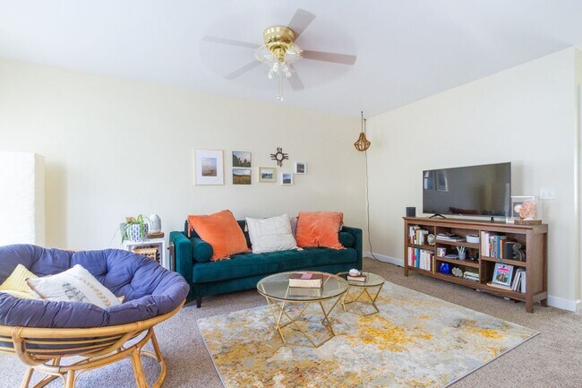 Foto del edificio - 101 Brookview Cir