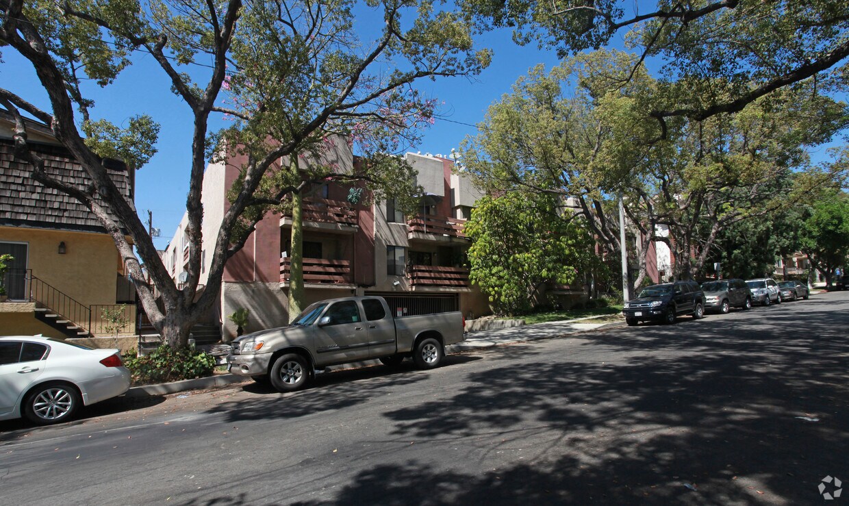 Primary Photo - 545 E San Jose Ave