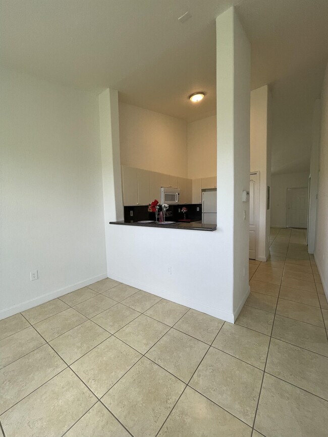 Foto del edificio - 2551 SE 16th Terrace