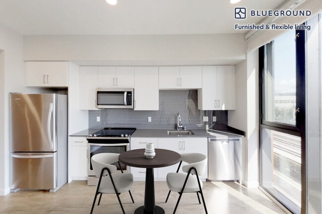 Foto del edificio - 6301 Shellmound St