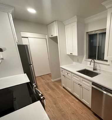 Building Photo - 17 Village Park Dr