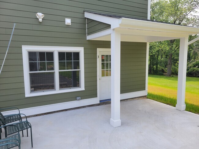 Building Photo - 211 Mount Horeb Rd