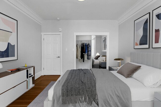 Interior Photo - 1675 Clay
