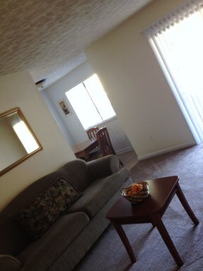 Building Photo - 7126 Village Green Dr