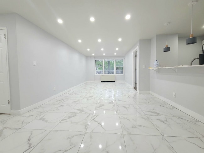 Foto del edificio - 750 N Broad St