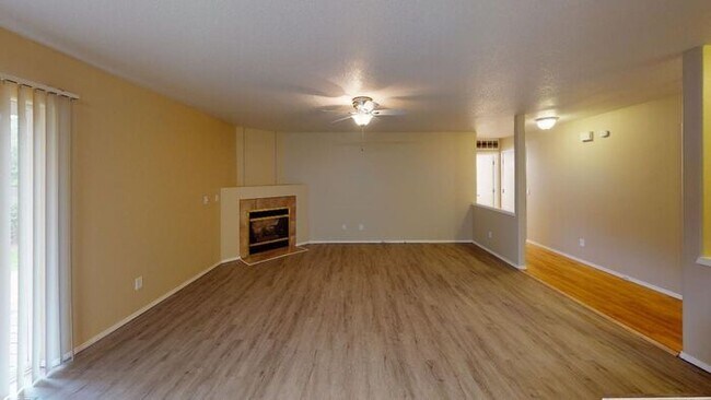 Foto del edificio - Summer Lake- 5 Bedrooms, Spacious Floorpla...
