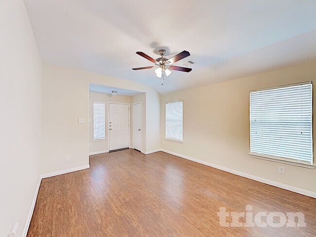 Foto del edificio - 21427 Ryans Path Ln