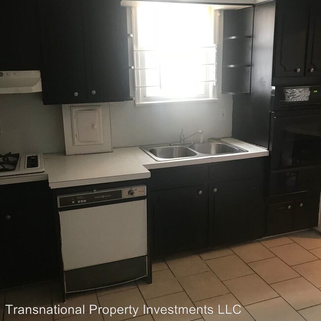 Building Photo - 4 br, 1.5 bath House - 17112 Throckley Ave.