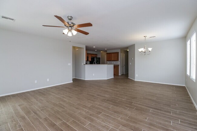 Building Photo - 37914 N Beverly Ave