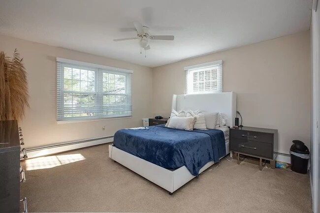 Bedroom 1 - 3 Autumn Leaf Dr
