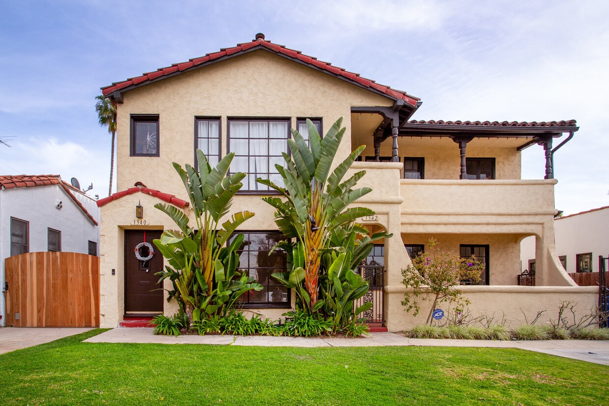 Front Shot - 1342 S Ridgeley Dr