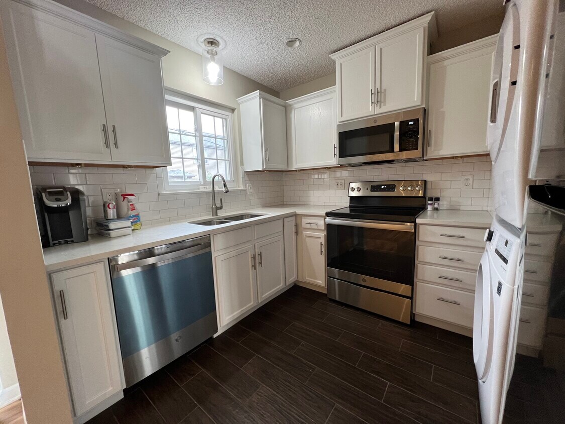 1412 Peacock Ln Unit 1412 Peacock Lane, Brentwood, MO 63144 Condo for