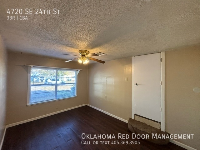 Foto del edificio - 4720 SE 24th St