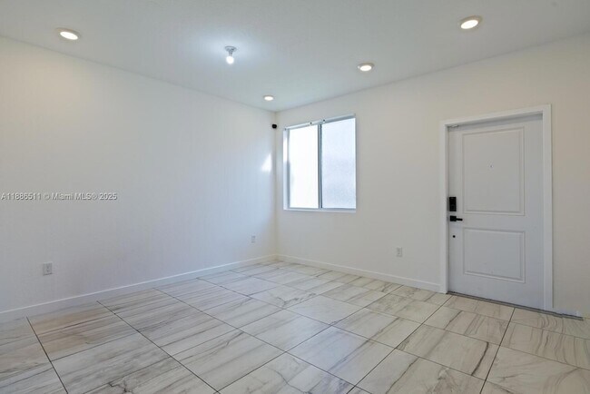 Foto del edificio - 1014 SE 23rd Ave