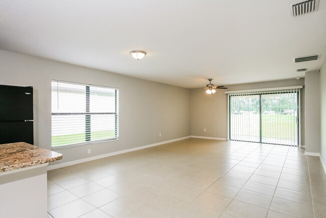 Building Photo - 6543 Redbay Dr