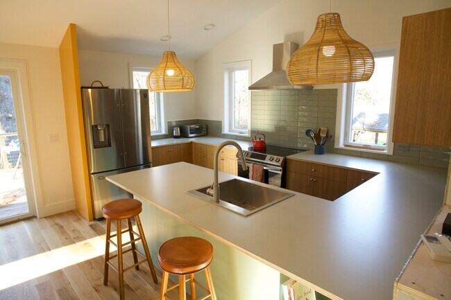 Kitchen - 1017 Creek Locks Rd