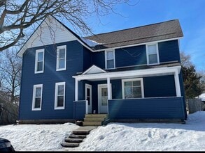 Building Photo - 2020 4th St