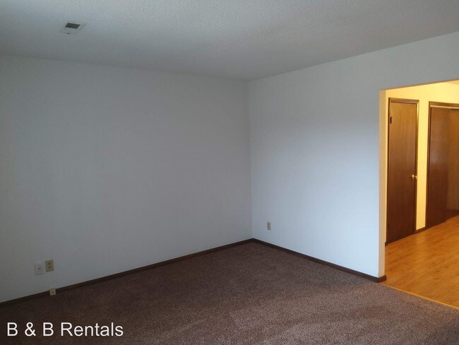 Building Photo - 602 Boxwood Dr