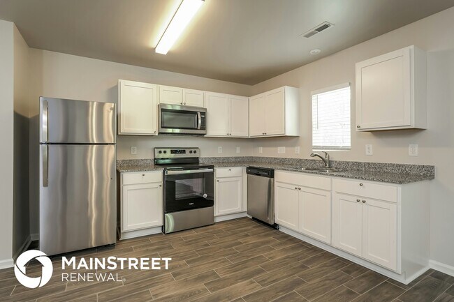 Foto del edificio - 3800 Bellingham Ct