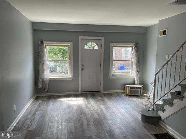 Building Photo - 2443 S Lee St