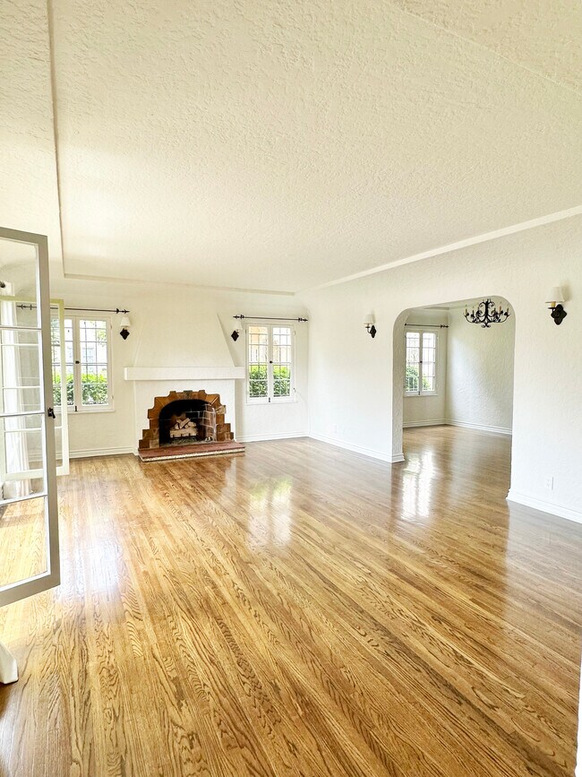 Foto del edificio - 8451 W 4th St