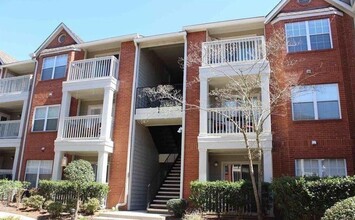 Building Photo - 3086 Chastain Park Ct NE