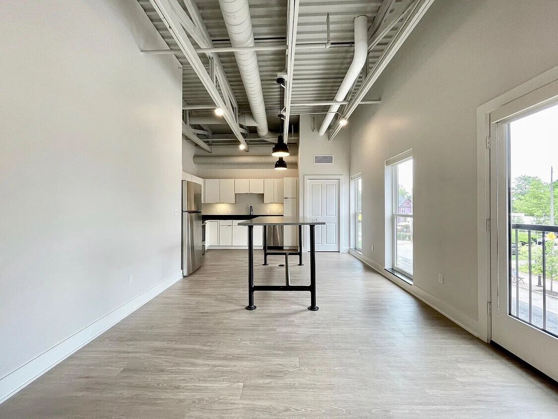 708 Wealthy St SE Unit Apartment H, Grand Rapids, MI 49503 Room for