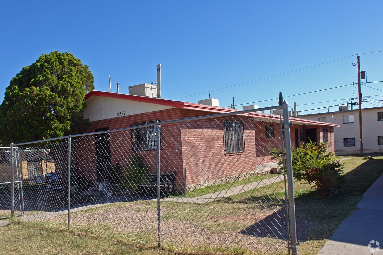 8632 Lawson St, El Paso, TX 79904 8632 Lawson St El Paso, TX