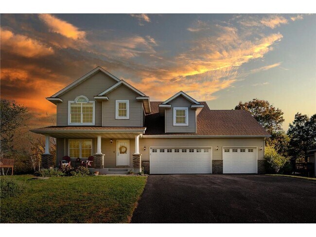 Foto del edificio - 13779 214th Ave NW