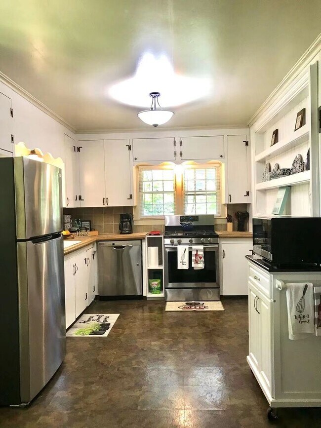 Building Photo - Grand-2902E