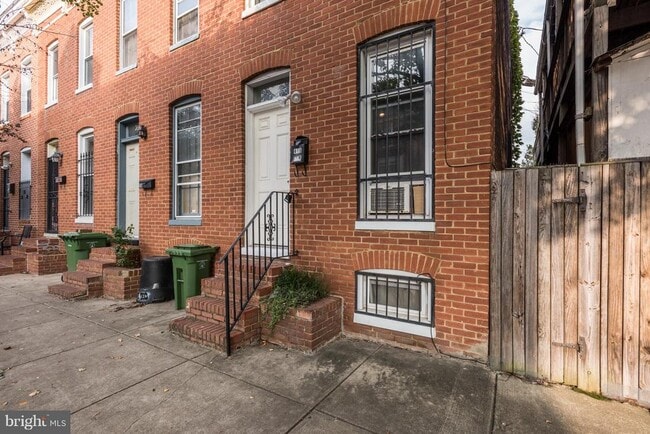 Building Photo - 419 Scott St