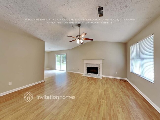 Building Photo - 785 Peeksville Rd