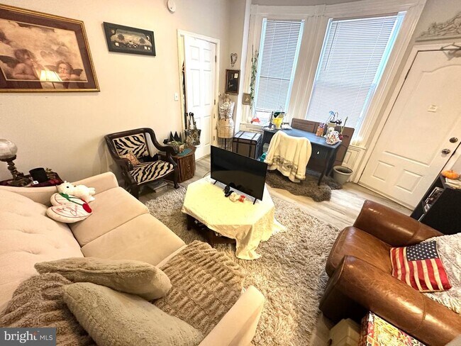 Foto del edificio - 4925 Cedar Ave