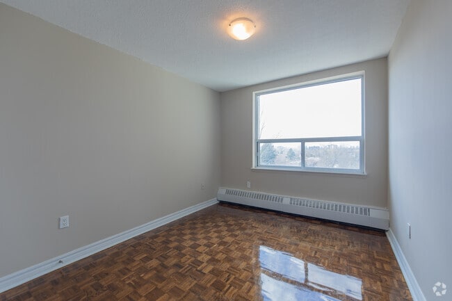 2BR, 2BA - 841SF - Bedroom - Warren Court Apartments
