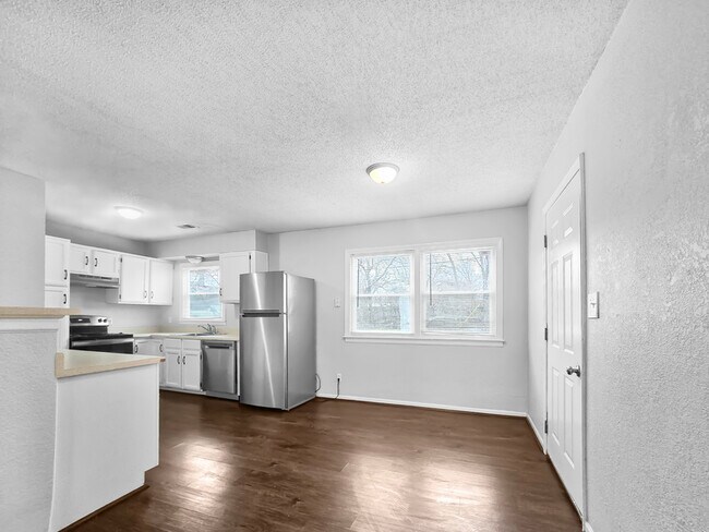 Building Photo - 8338 Santa Fe Ln