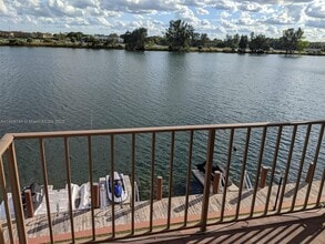 Building Photo - 1100 Crystal Lake Dr