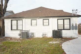 Building Photo - 2516 Isabella St