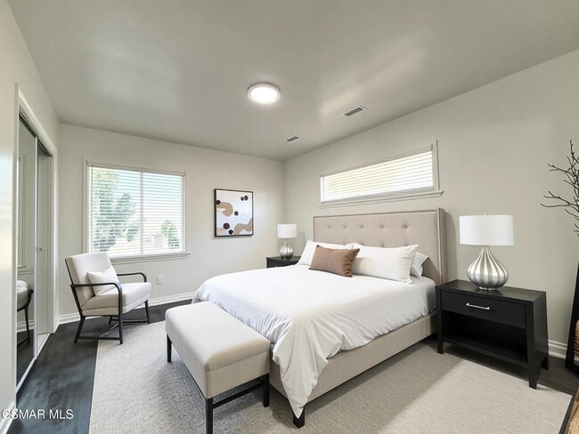 Foto del edificio - 8101 Sunny Brae Ave