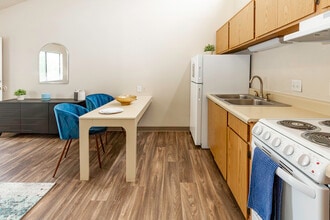 Building Photo - The Redwood