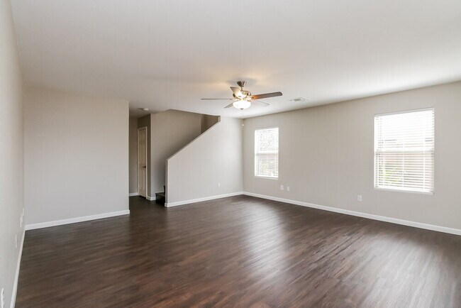 Foto del edificio - 3933 S Illinois St