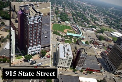 Building Photo - Palace Center