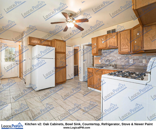 Building Photo - Cozy 4Bd/1Bt Bunglw w/1.5 Cr Grg,Frnt Prch...