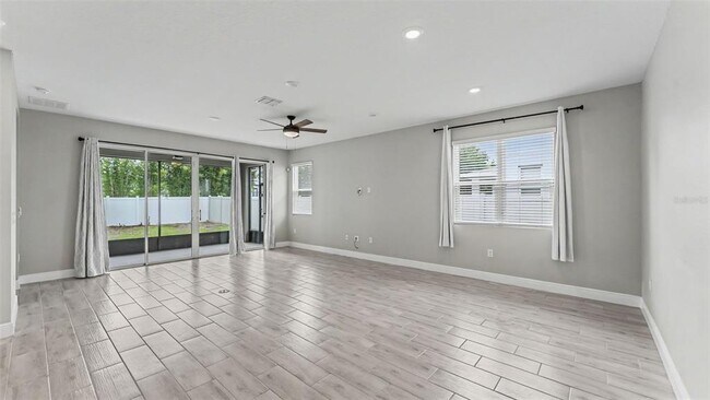 Foto del edificio - 6265 Dolostone Dr