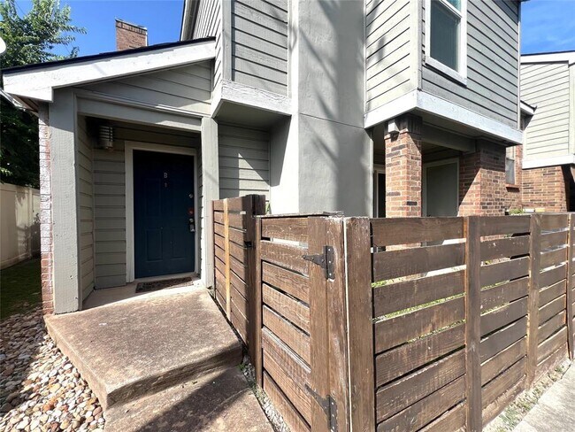 Building Photo - 2018 W Rundberg Ln