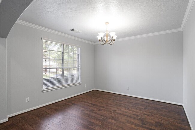 Building Photo - 131 S Spinning Wheel Cir