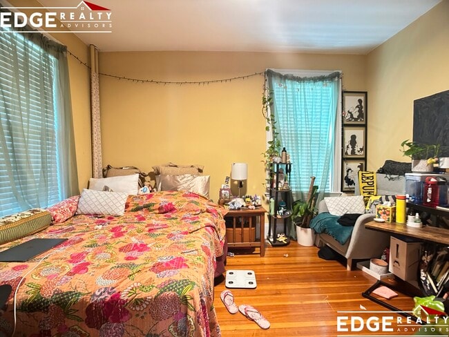 Foto del edificio - 52 Dustin St