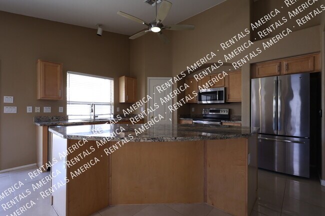 Foto del edificio - 42604 W Oakland Dr