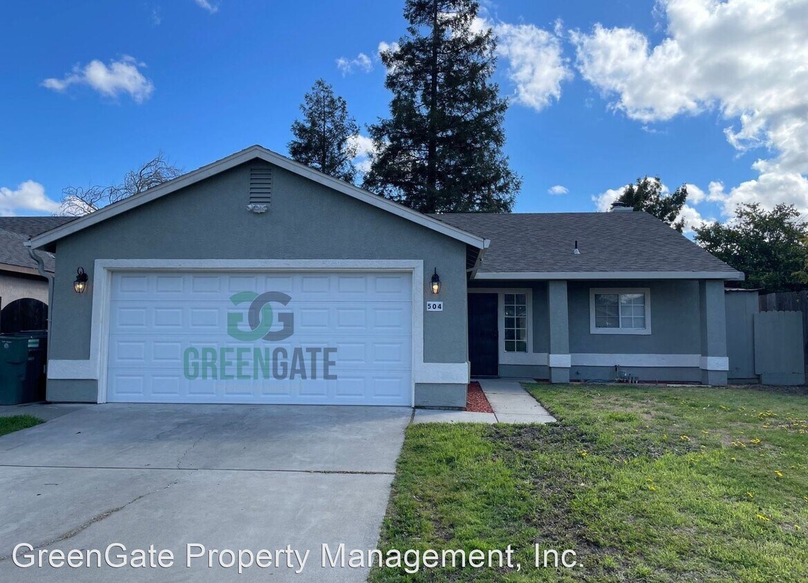 Foto principal - 3 br, 2 bath House - 504 Blue Canyon Dr